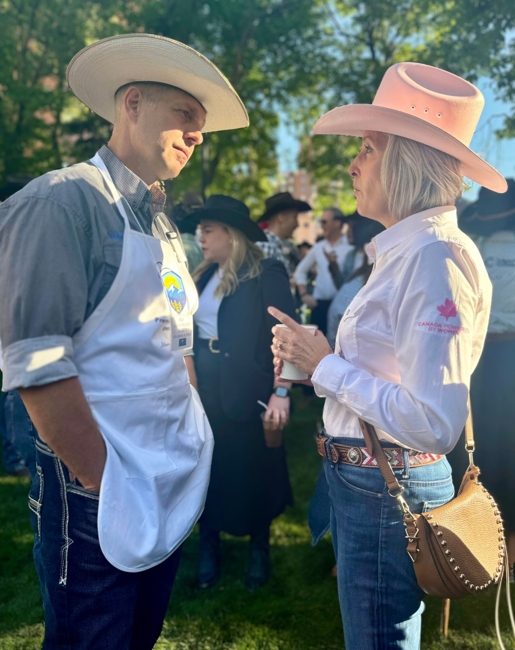 Tracey in conversation with Nathan Neudorf, Alberta Minister of Affordability and Utilities at Premier Smith’s Stampede Breakfast.  